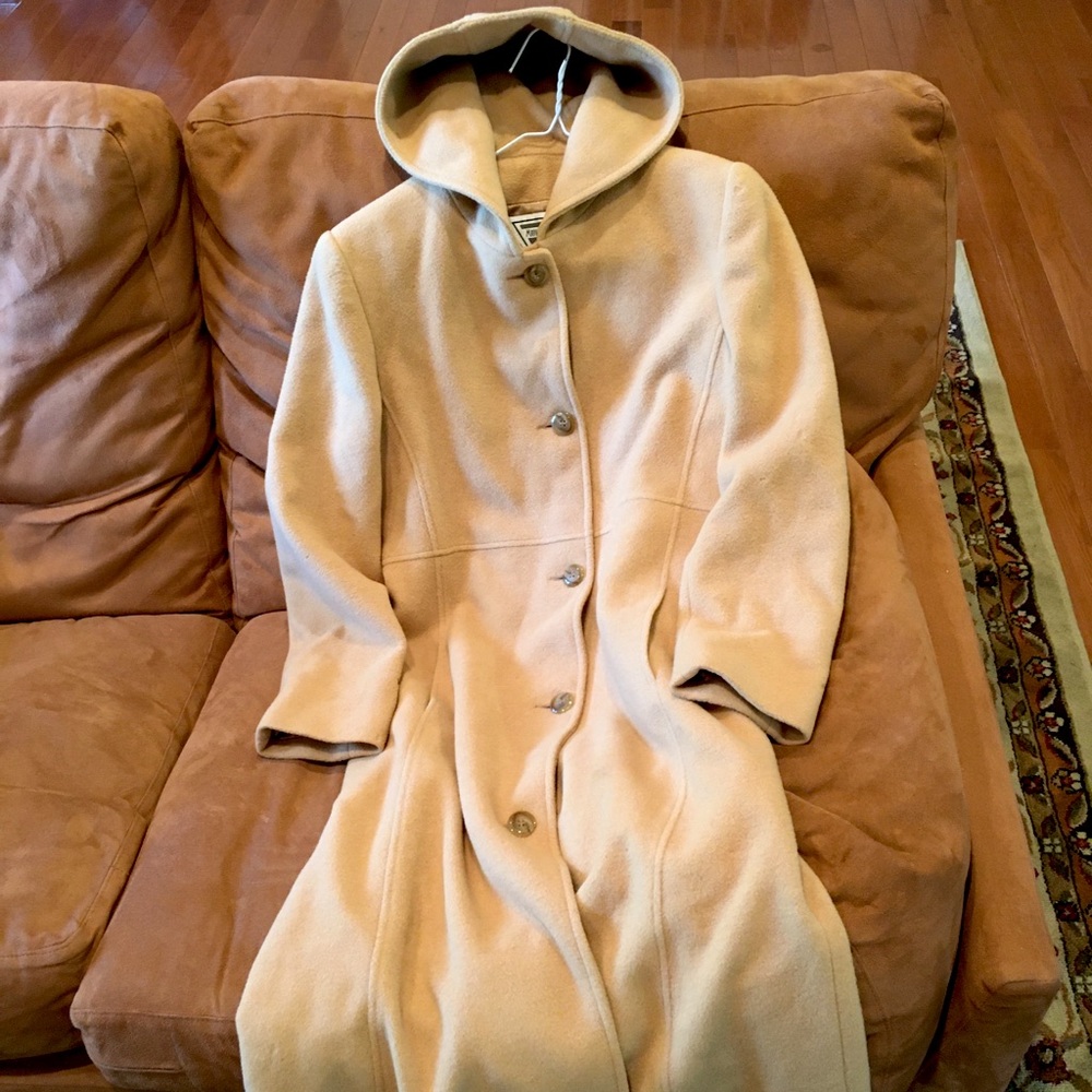 100% Camel Hair Coat - Vintage Marvin Richards (L)